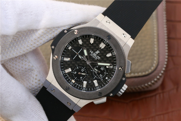 v6廠宇舶大爆炸 HBBV6廠宇舶大爆炸繫列301.SM.1770.RX 全陶瓷殼黑盤￥3880-高仿錶