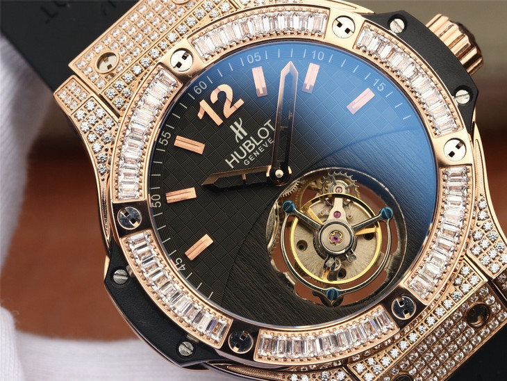 恆寶Hublot 宇舶大爆炸繫列BIG BANG 305.PM.131.RX真陀飛輪手錶價格￥8800-高仿錶