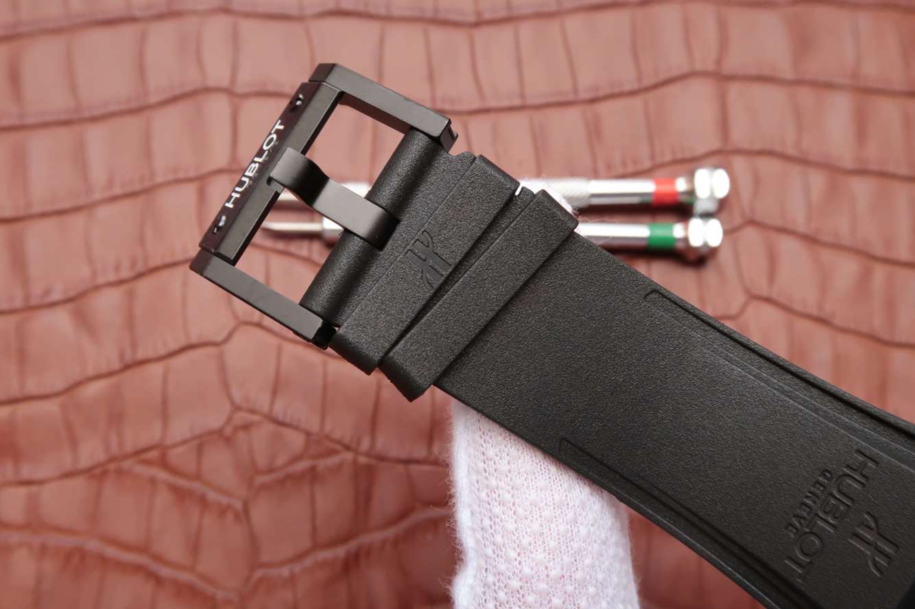 V6廠宇舶Hublot 繫列731.QX.1190.GR.ABB12 鍛造碳纖維¥5880-高仿錶 V6廠宇舶Hublot 繫列731.QX.1190.GR.ABB12 鍛造碳纖維¥5880-高仿錶