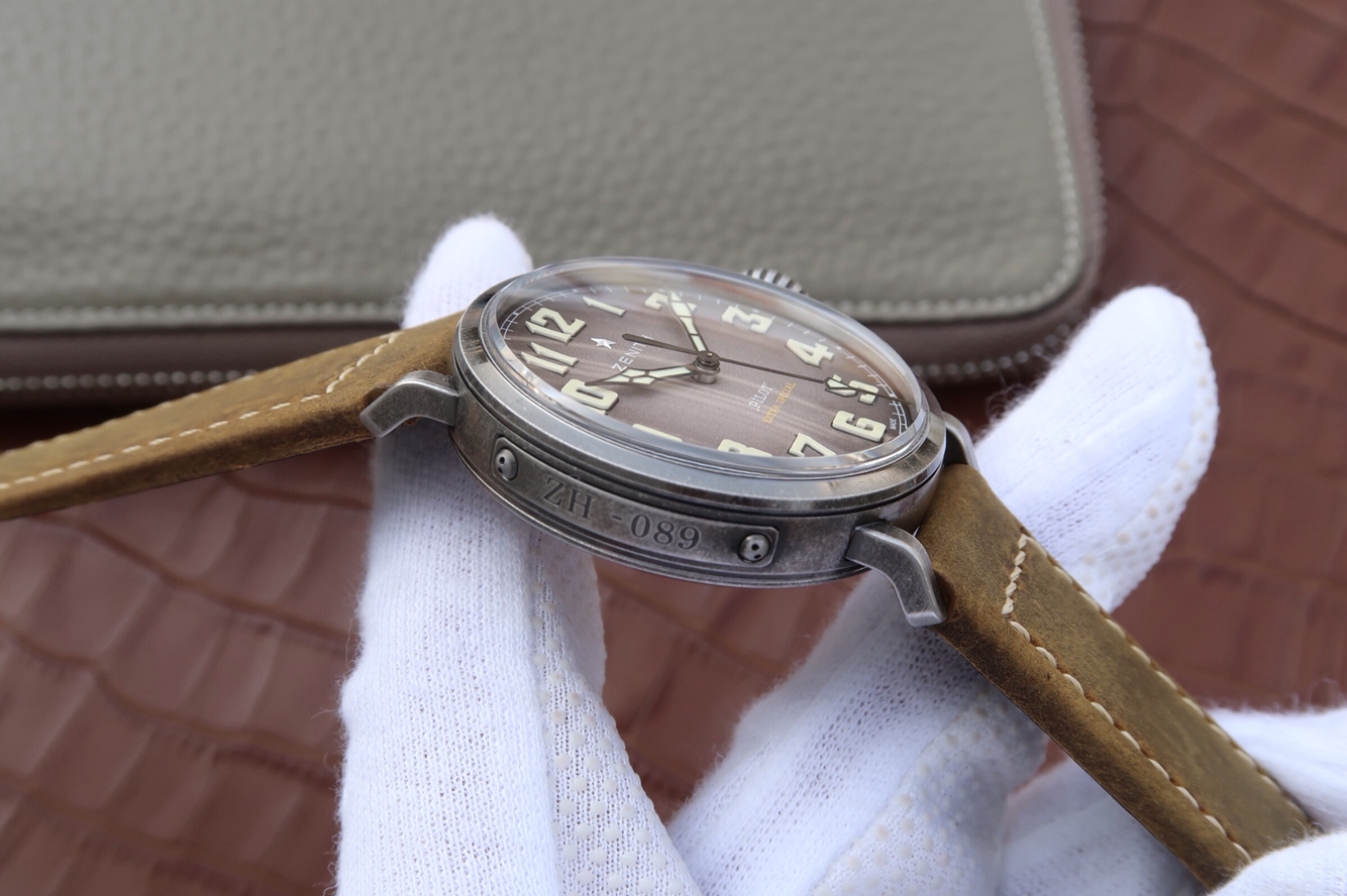 高仿真力時飛行員繫列 XF真力時飛行員繫列11.1940.679 / 91.C807復古大飛¥2980-高仿錶 高仿真力時飛行員繫列 XF真力時飛行員繫列11.1940.679 / 91.C807復古大飛¥2980-高仿錶