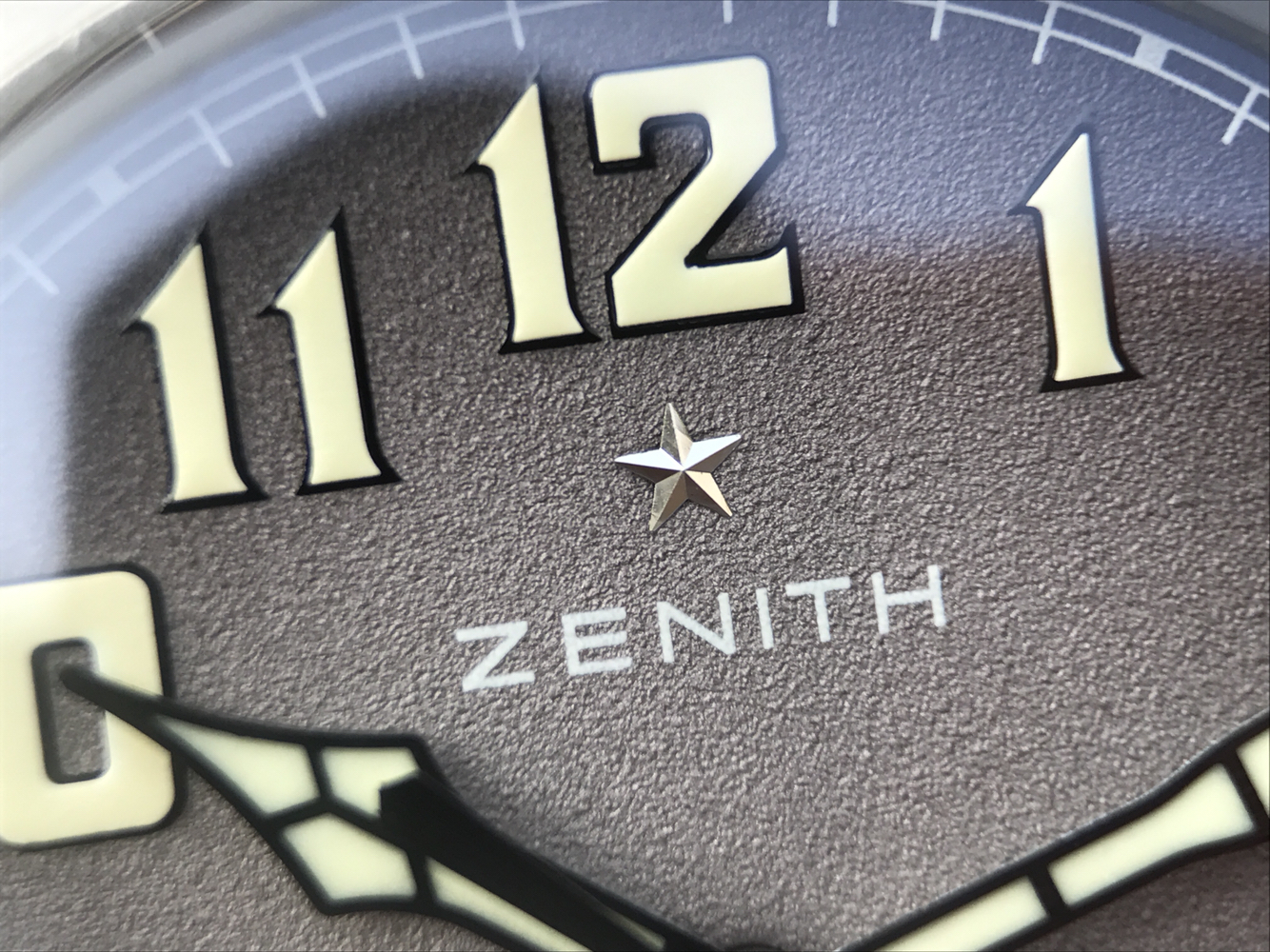 高仿真力時飛行員繫列 XF真力時飛行員繫列11.1940.679 / 91.C807復古大飛¥2980-高仿錶 高仿真力時飛行員繫列 XF真力時飛行員繫列11.1940.679 / 91.C807復古大飛¥2980-高仿錶