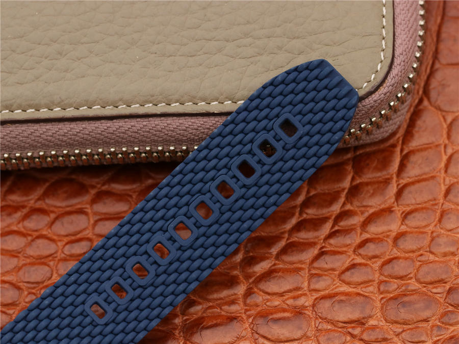 百年靈超級海洋復刻手錶 OM百年靈超級海洋44AB2030161C1S1￥3180-高仿錶