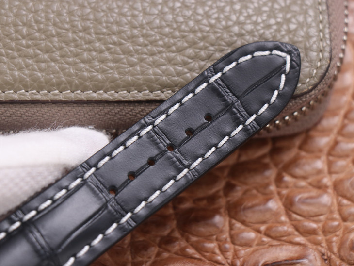 百年靈璞雅gf復刻錶 GF廠百年靈璞雅繫列AB0118221G1P1￥3680-高仿錶