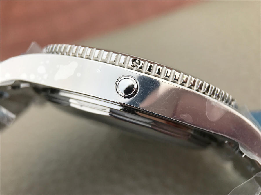 百年靈越洋復刻手錶錶 GF百年靈超級海洋二代A17392D7|BD68|227S|A20SS.1￥3480-高仿錶