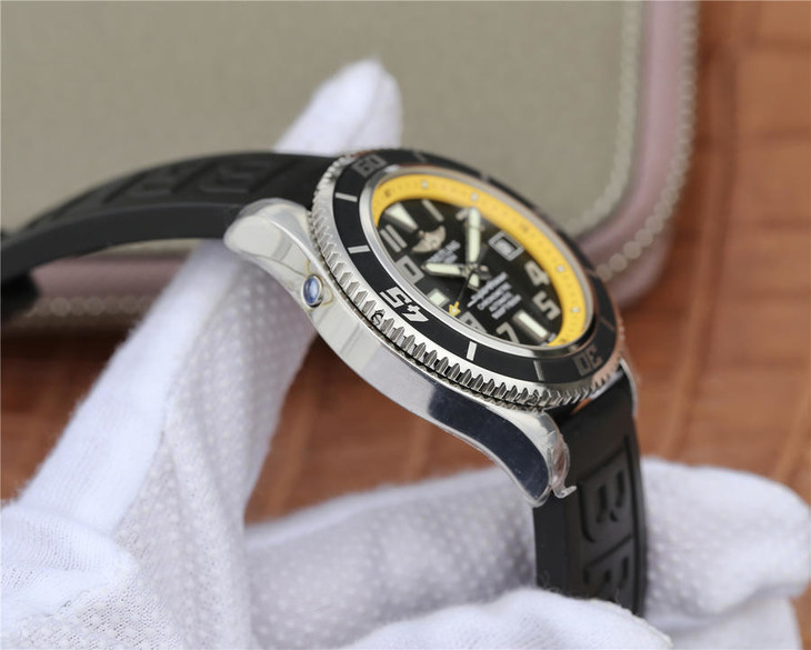 百年靈超級海洋文化二代1比1高仿 GM百年靈超級海洋A1736402/BA32￥3480-高仿錶