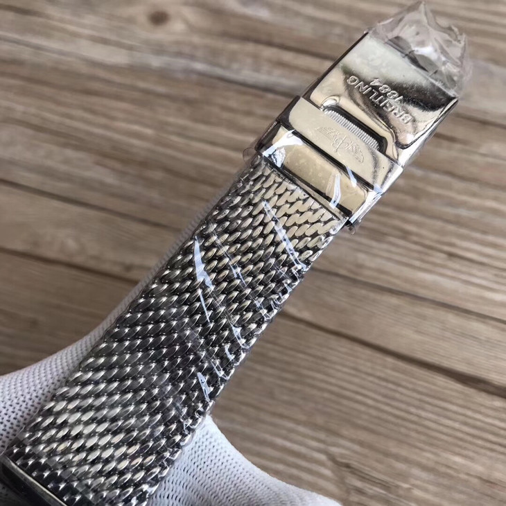 1比1復刻百年靈 航空飛行計時繫列Y2431012/BE10/152A￥4480-高仿錶