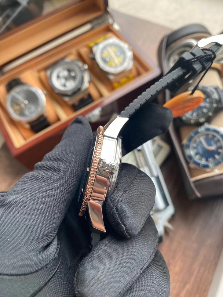 1比1高仿百年靈男士手錶多少錢 gf百年靈超級海洋文化二代42 UB2010161C1S1￥3480-高仿錶