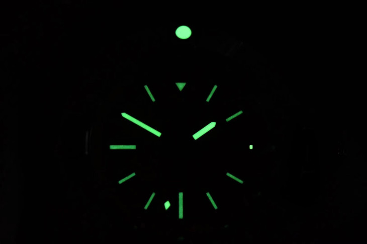 百年靈復仇者深潛海狼1比1復刻 gf百年靈復仇者繫列A17319101I1A1 黃色盤面￥3480-高仿錶