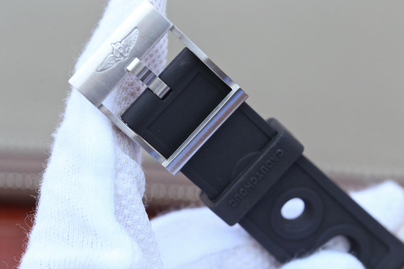 百年靈復仇者精仿 GF百年靈復仇者二代深潛海狼A1733010/BA05¥3480-高仿錶 百年靈復仇者精仿 GF百年靈復仇者二代深潛海狼A1733010/BA05¥3480-高仿錶