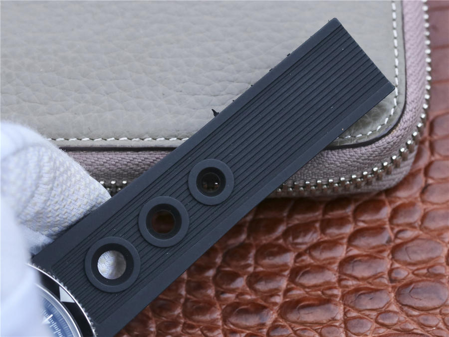 百年靈超級海洋文化復刻手錶 OM百年靈超級海洋繫列計時男士腕錶￥3880-高仿錶