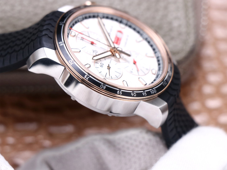 1比1復刻蕭邦經典賽車 v7蕭邦賽車繫列 168571¥4880-高仿錶 1比1復刻蕭邦經典賽車 v7蕭邦賽車繫列 168571¥4880-高仿錶