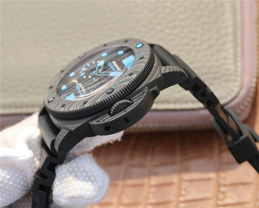 精仿沛納海手錶 VS沛納海SUBMERSIBLE繫列PAM01616￥3680-高仿錶