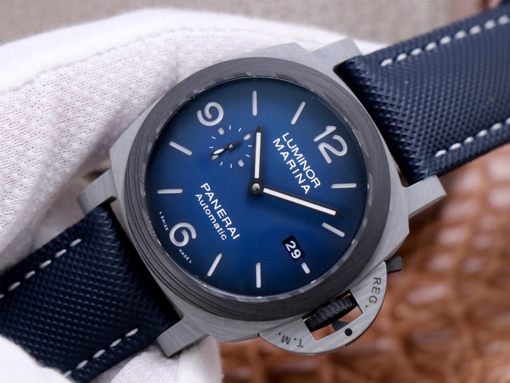 1比1復刻沛納海1663 vs沛納海pam01663 漸變“煙熏藍” 價格￥3680-高仿錶