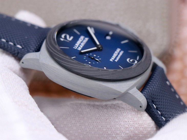 1比1復刻沛納海1663 vs沛納海pam01663 漸變“煙熏藍” 價格￥3680-高仿錶