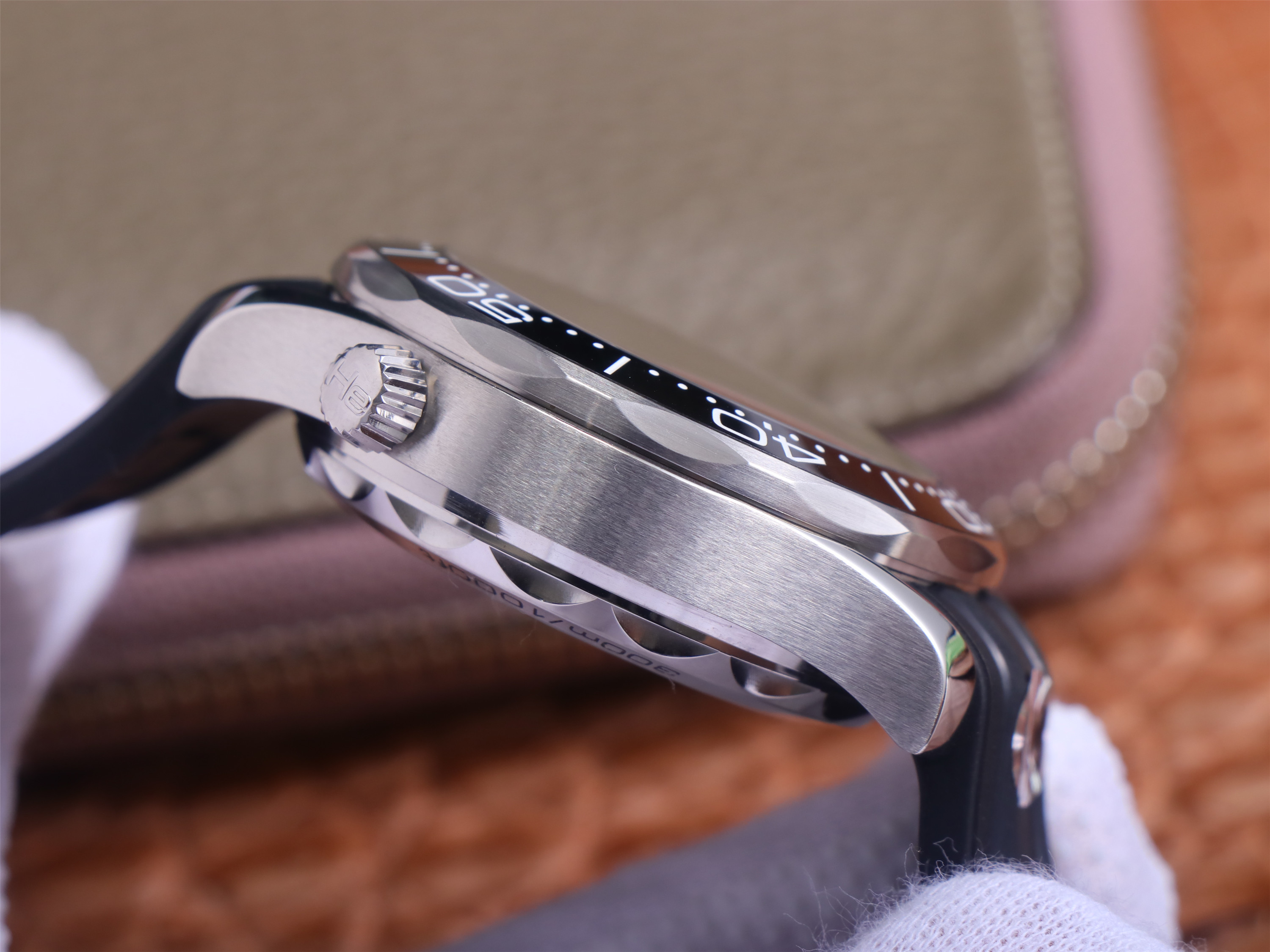 一比一高仿歐米茄新款海馬300m um廠出品 210.32.44.51.01.001一比一高仿錶¥3880-高仿錶 一比一高仿歐米茄新款海馬300m um廠出品 210.32.44.51.01.001一比一高仿錶¥3880-高仿錶