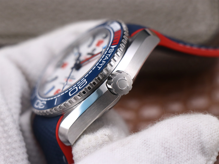 vs歐米茄海洋宇宙價格 vs1比1復刻歐米茄海馬600m美洲杯限量版215.32.43.21.04.001￥3880-高仿錶