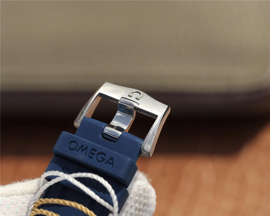 歐米茄海馬300藍色復刻手錶 OM歐米茄海馬210.22.42.20.03.001￥3880-高仿錶