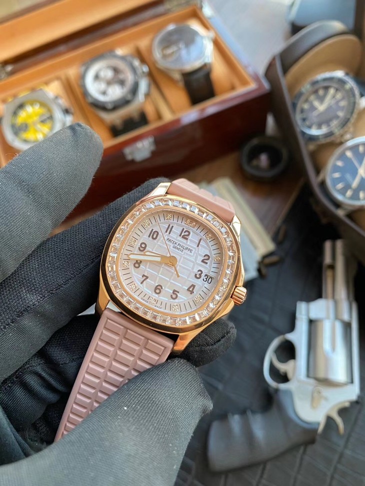 1比1高仿百達翡麗鸚鵡螺女士手錶 5072R-001￥3680-高仿錶