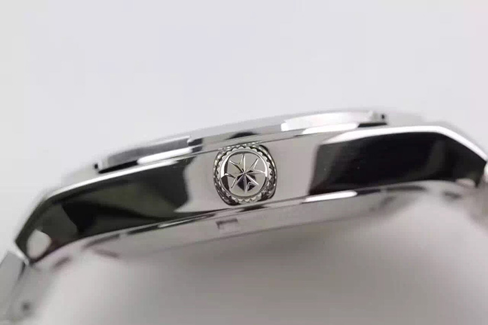 江詩丹頓Vacheron ConstantinOverseas縱橫四海繫列4500V/110A-B146 棕面 男士￥3480-高仿錶