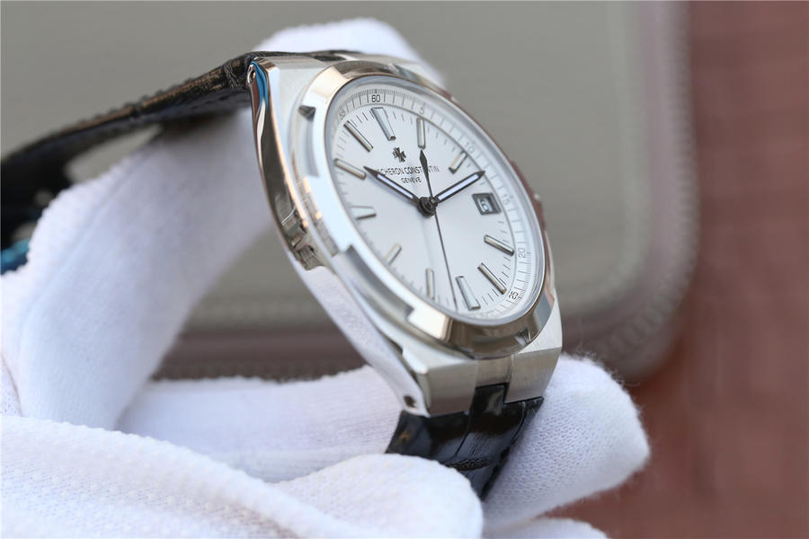 復刻手錶江詩丹頓縱橫四海那個廠好 江詩丹頓縱橫四海繫列4500V男士腕錶￥3480-高仿錶