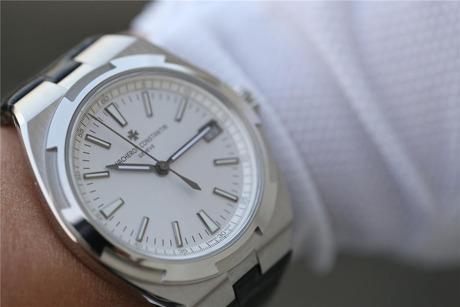 復刻手錶江詩丹頓縱橫四海那個廠好 江詩丹頓縱橫四海繫列4500V男士腕錶￥3480-高仿錶