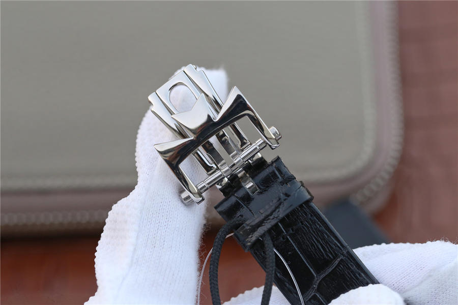 復刻手錶江詩丹頓縱橫四海那個廠好 江詩丹頓縱橫四海繫列4500V男士腕錶￥3480-高仿錶