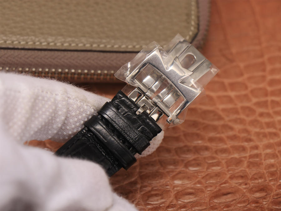 高仿江詩丹頓縱橫四海 TWA 江詩丹頓 縱橫四海多功能腕錶￥3880-高仿錶