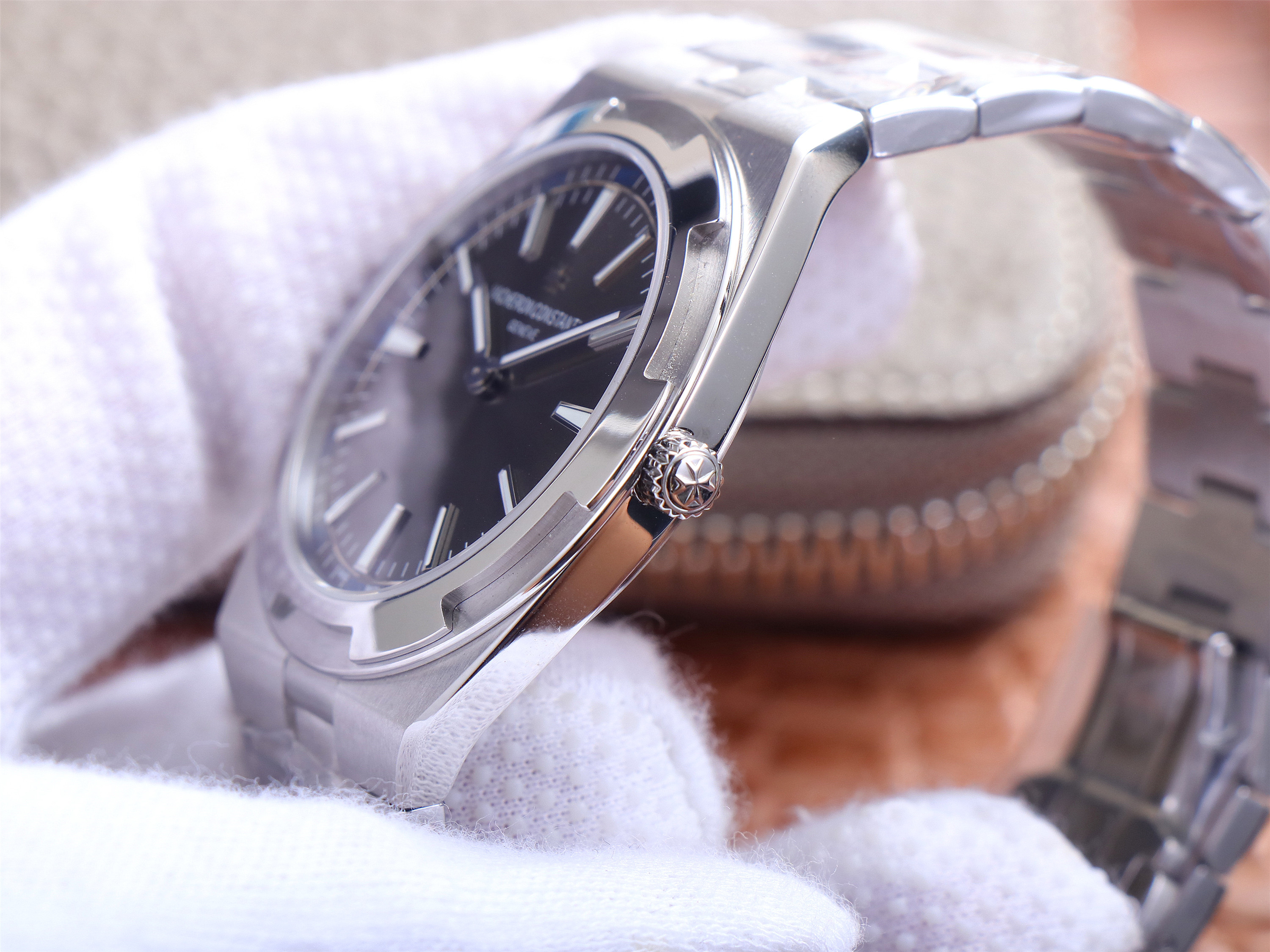 江詩丹頓縱橫四海一比一一比一高仿 xf廠出品江詩丹頓2000V/120G-B122 灰盤￥4580-高仿錶