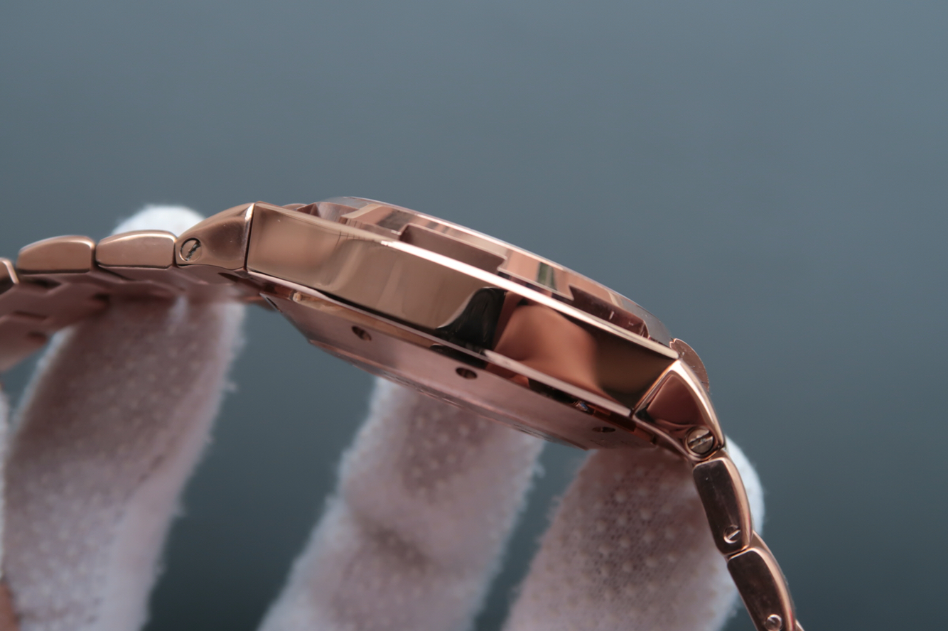 江詩丹頓縱橫四海精仿 江詩丹頓 縱橫四海OVERSEAS計時繫列￥3680-高仿錶