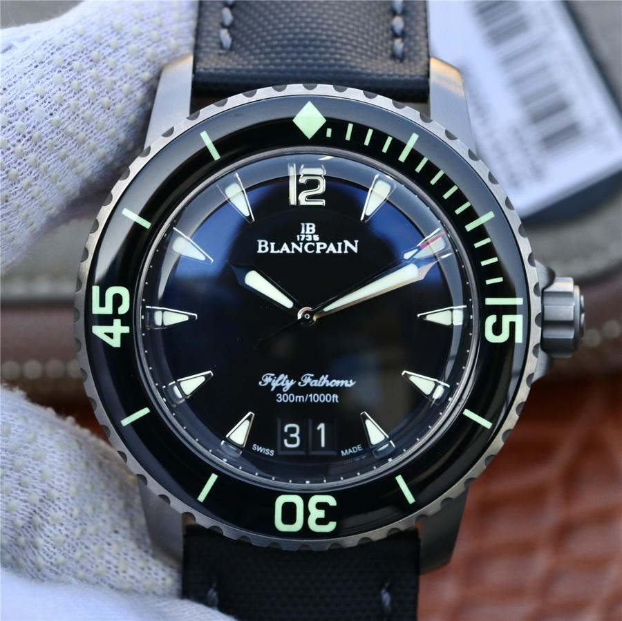 復刻手錶寶珀五十噚值得買嗎 HG寶珀全新的五十噚大日歴5050-12B30-B52A¥4580-高仿錶 復刻手錶寶珀五十噚值得買嗎 HG寶珀全新的五十噚大日歴5050-12B30-B52A¥4580-高仿錶