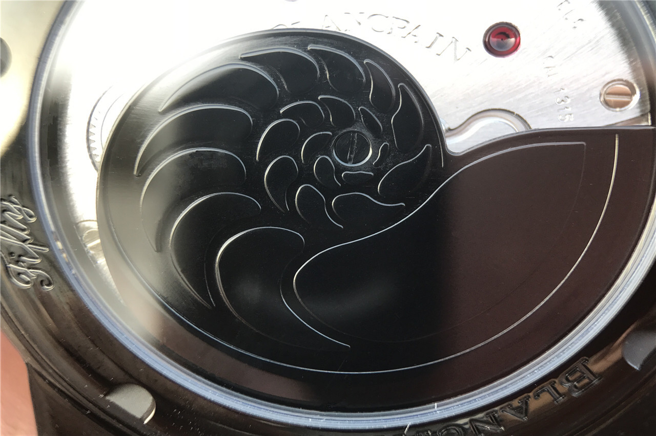 復刻手錶錶寶珀五十噚 ZF寶珀五十噚“黑武士”5015-11C30-52版￥4580-高仿錶