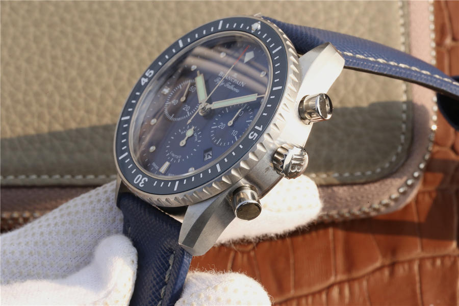 高仿手錶寶珀五十尋 KJ寶珀五十噚繫列5200款￥3980-高仿錶