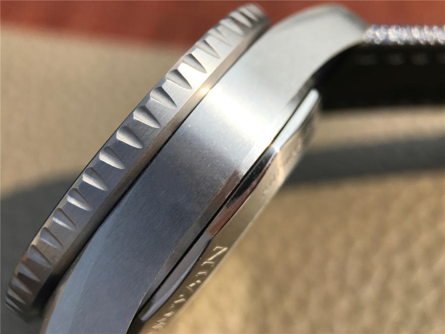 高仿手錶寶珀五十尋 KJ寶珀五十噚繫列5200款￥3980-高仿錶