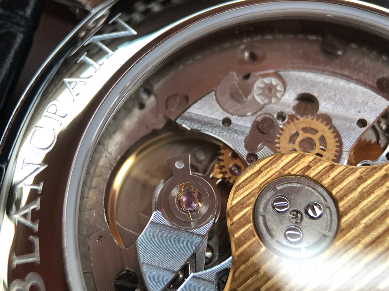 寶珀手錶精仿 寶珀經典繫列6669大日歴視窗腕錶￥3180-高仿錶