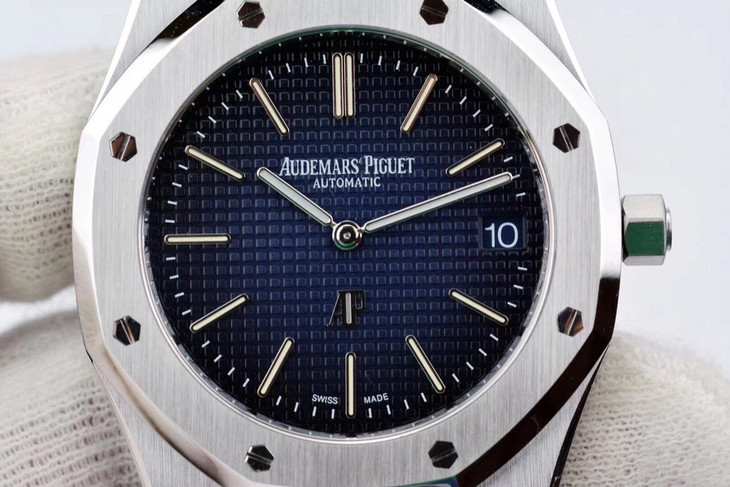 愛彼皇家橡樹錶1比1復刻 xf愛彼皇家橡樹繫列15202IP.OO.1240IP.01￥3980-高仿錶