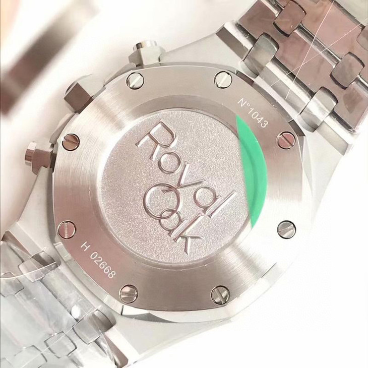 愛彼皇家橡樹繫列機械男錶1比1高仿 bf愛彼皇家橡樹繫列26317BC.OO.1256BC.01￥3980-高仿錶