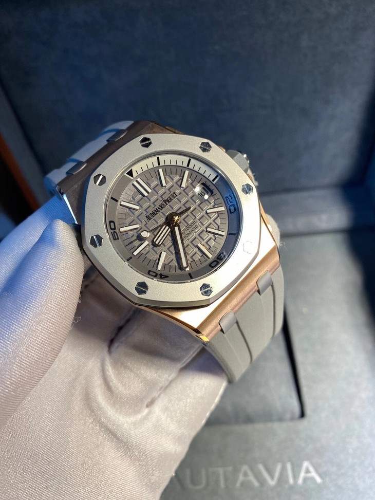 愛彼皇家橡樹離岸1比1復刻 AI愛彼皇家橡樹離岸型15711OI.OO.A006CA.01¥3480-高仿錶 愛彼皇家橡樹離岸1比1復刻 AI愛彼皇家橡樹離岸型15711OI.OO.A006CA.01¥3480-高仿錶