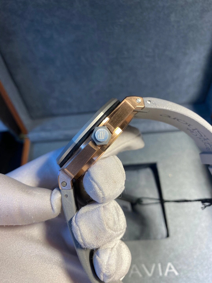 愛彼皇家橡樹離岸1比1復刻 AI愛彼皇家橡樹離岸型15711OI.OO.A006CA.01¥3480-高仿錶 愛彼皇家橡樹離岸1比1復刻 AI愛彼皇家橡樹離岸型15711OI.OO.A006CA.01¥3480-高仿錶