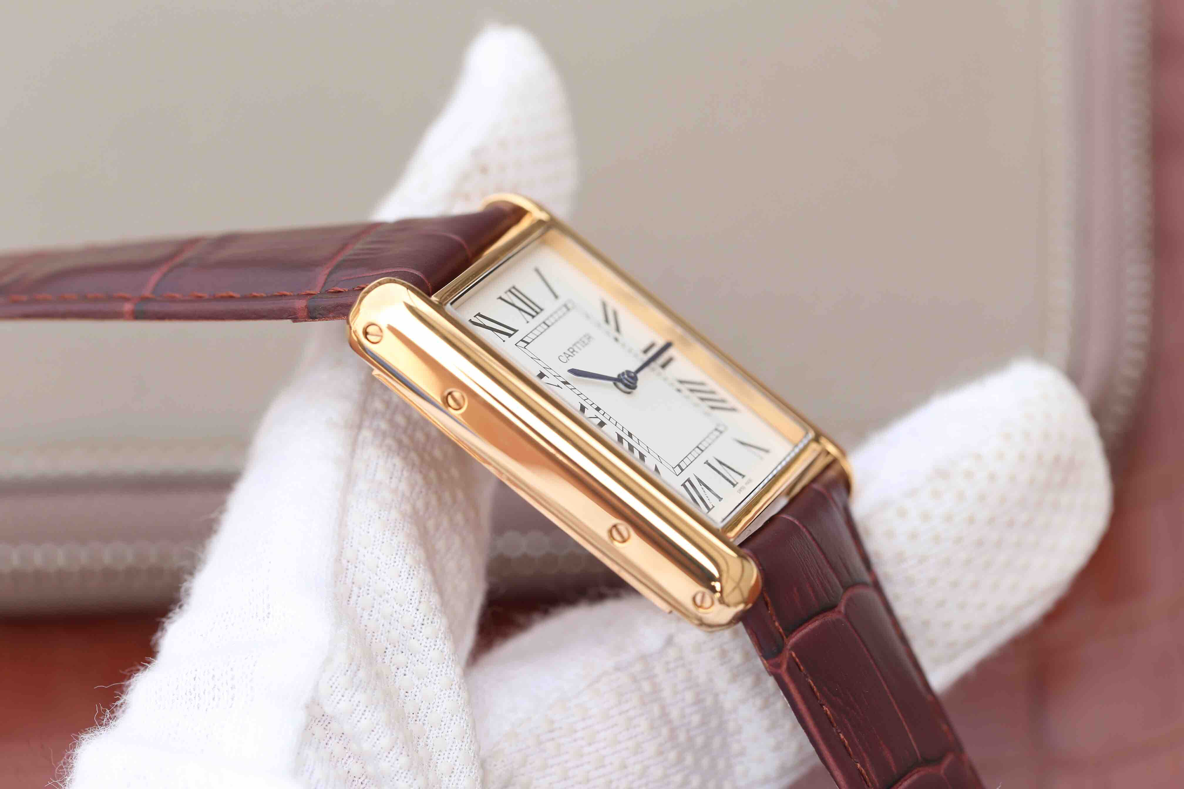 卡地亞坦克仿的像嗎 GP卡地亞坦克繫列W1560017腕錶￥2880-高仿錶