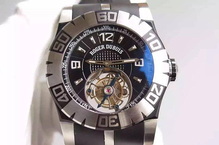 Roger Dubuis 羅傑杜比 EasyDiver繫列 真陀飛輪手動上鏈機械 Tourbidiver 男錶￥5580-高仿錶