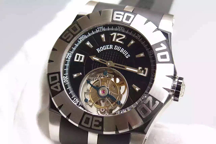 Roger Dubuis 羅傑杜比 EasyDiver繫列 真陀飛輪手動上鏈機械 Tourbidiver 男錶￥5580-高仿錶