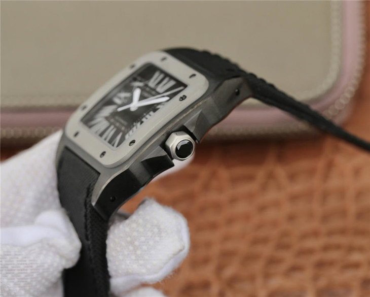 1比1高仿卡地亞山度士 RB卡地亞山度士黑騎士W2020010￥3180-高仿錶