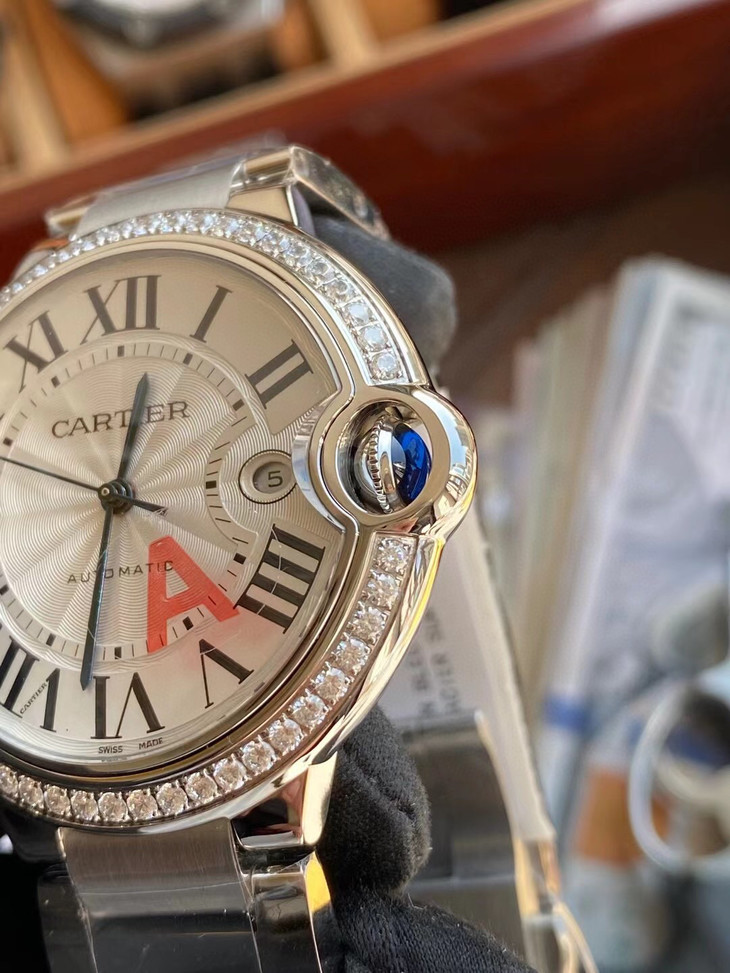 1比1復刻卡地亞藍氣球繫列腕錶男價格 WE9009Z3￥3180-高仿錶