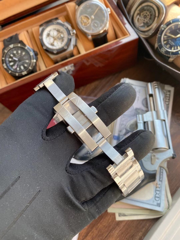 1比1復刻卡地亞藍氣球繫列腕錶男價格 WE9009Z3￥3180-高仿錶