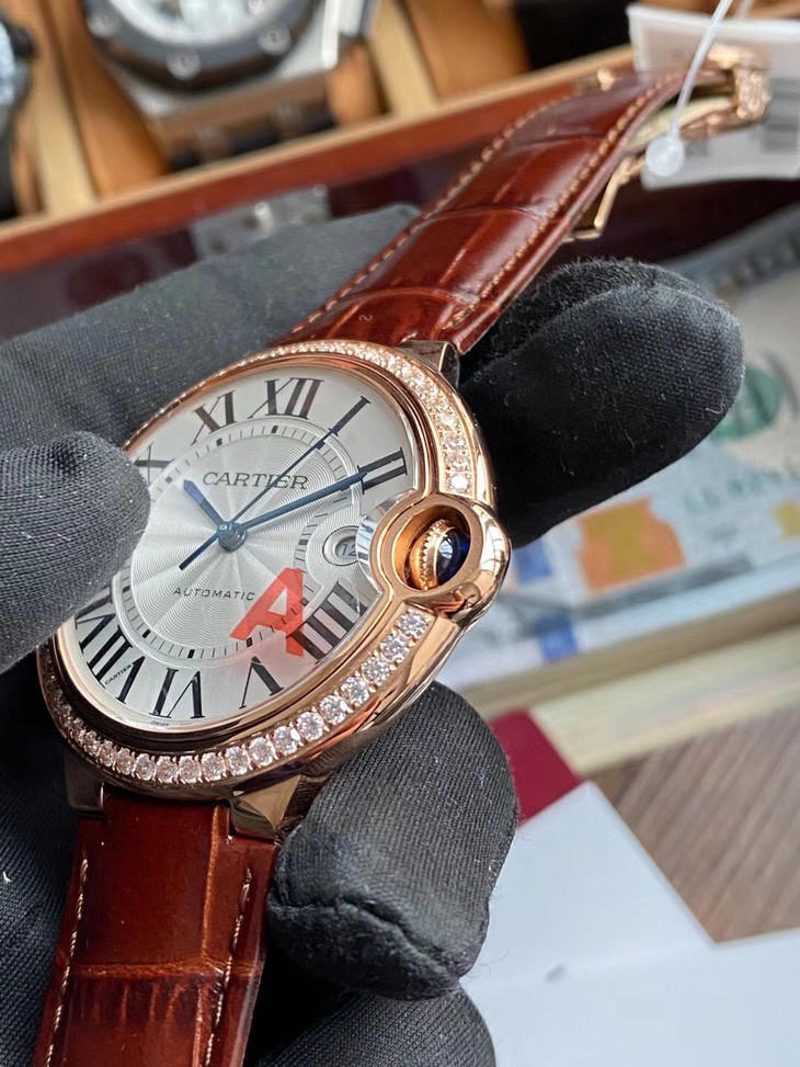 1比1高仿卡地亞藍氣球男錶價格玫瑰金 WJBB0035￥2980-高仿錶