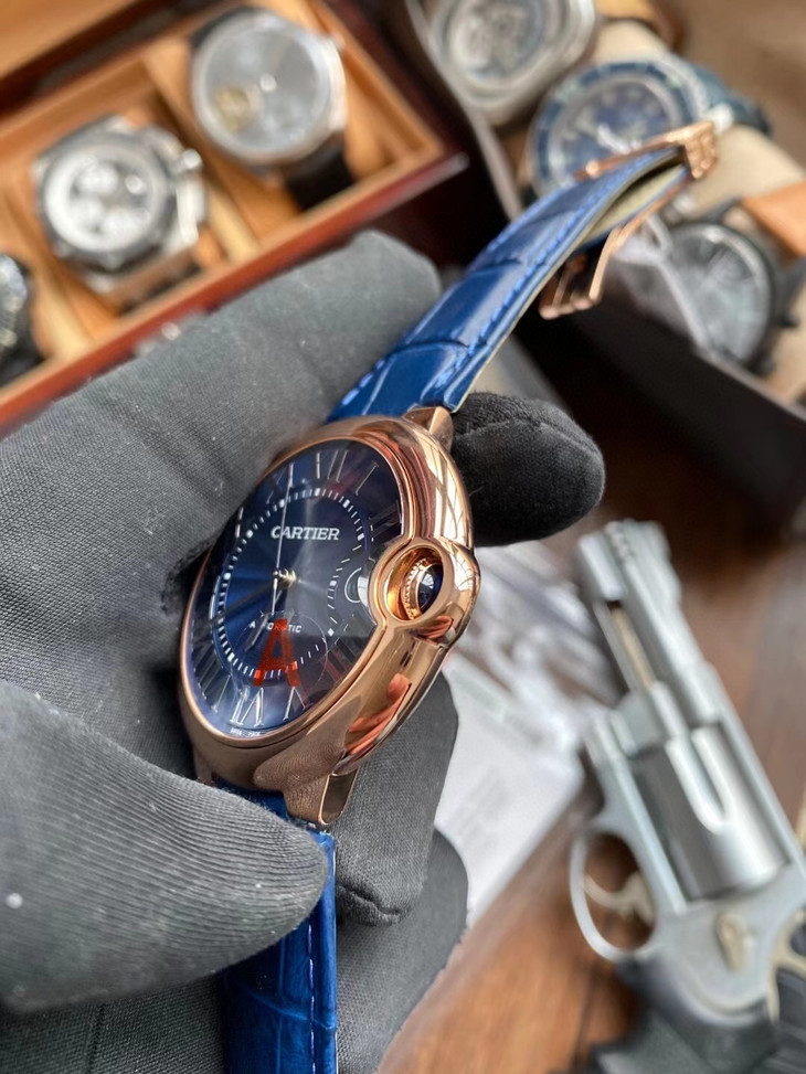 1比1復刻卡地亞藍氣球男錶價格 v6卡地亞藍氣球繫列WGBB0036 玫瑰金色 藍盤¥3180-高仿錶 1比1復刻卡地亞藍氣球男錶價格 v6卡地亞藍氣球繫列WGBB0036 玫瑰金色 藍盤¥3180-高仿錶