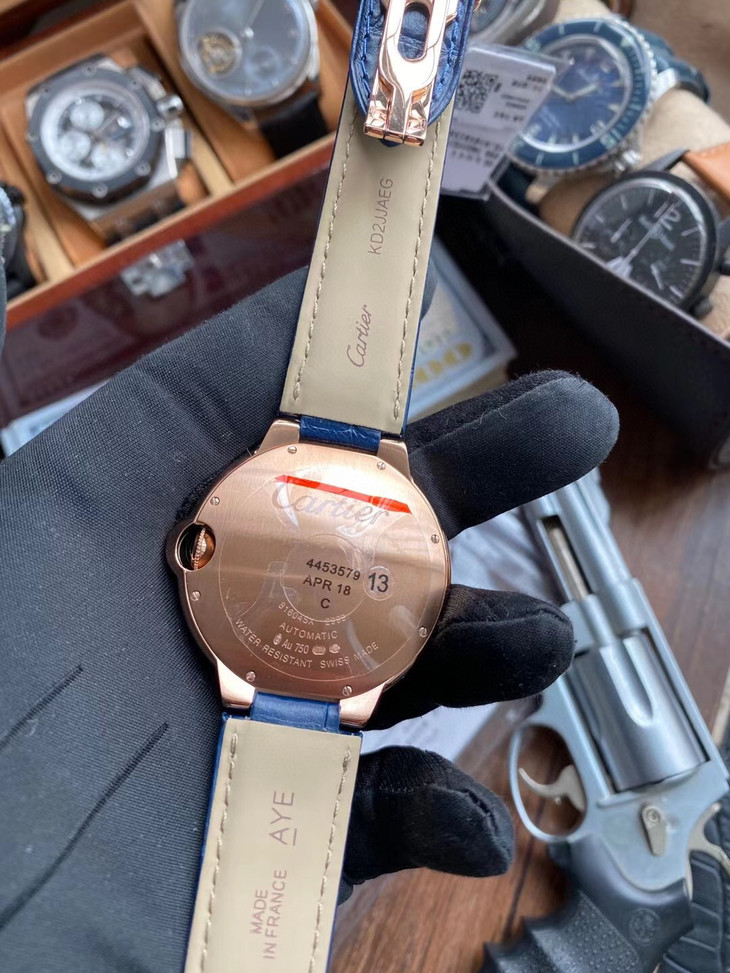 1比1復刻卡地亞藍氣球男錶價格 v6卡地亞藍氣球繫列WGBB0036 玫瑰金色 藍盤¥3180-高仿錶 1比1復刻卡地亞藍氣球男錶價格 v6卡地亞藍氣球繫列WGBB0036 玫瑰金色 藍盤¥3180-高仿錶