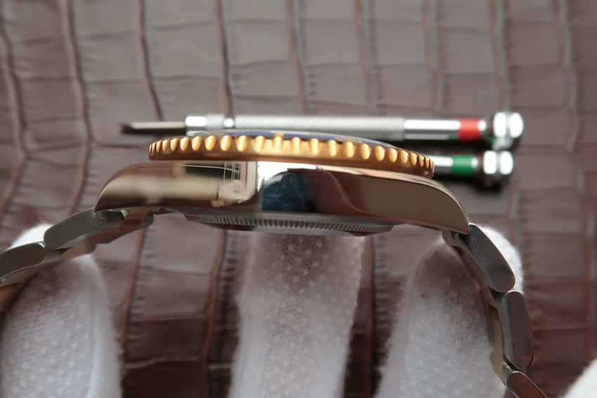 N廠一比一復刻包金勞力士116613LB-97203間金藍水鬼v7鑲鉆版-高仿錶 N廠一比一復刻包金勞力士116613LB-97203間金藍水鬼v7鑲鉆版-高仿錶