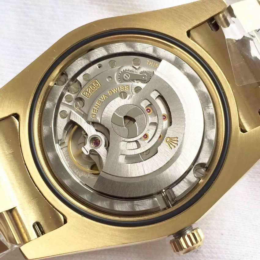 復刻一比一勞力士(Rolex)星期日歴型118238A-83208金錶全自動機械男錶-高仿錶 復刻一比一勞力士(Rolex)星期日歴型118238A-83208金錶全自動機械男錶-高仿錶