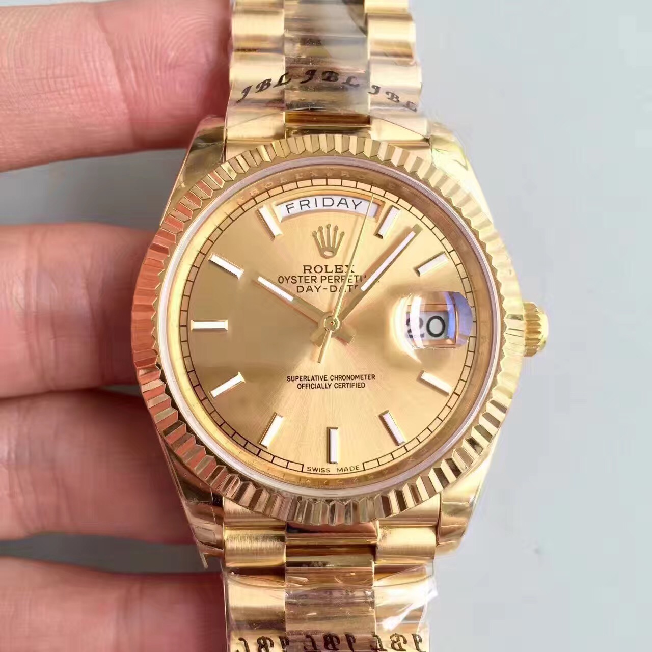 復刻一比一勞力士(Rolex)星期日歴型118238A-83208金錶全自動機械男錶-高仿錶 復刻一比一勞力士(Rolex)星期日歴型118238A-83208金錶全自動機械男錶-高仿錶